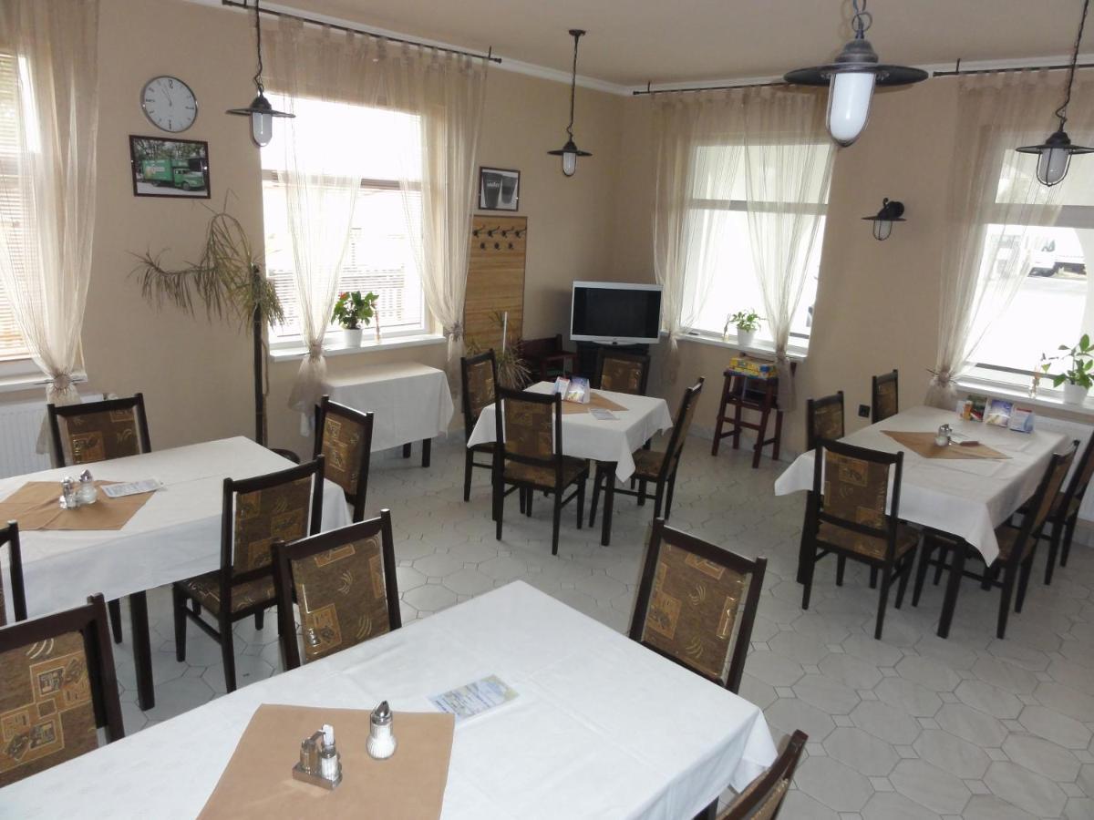 Bed and Breakfast Korona Panzio Level Экстерьер фото
