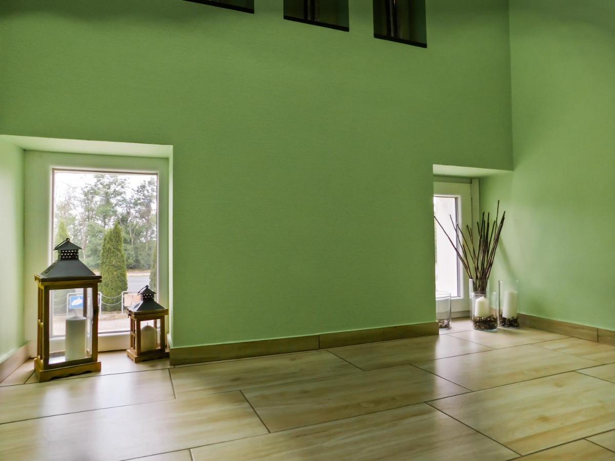 Bed and Breakfast Korona Panzio Level Экстерьер фото