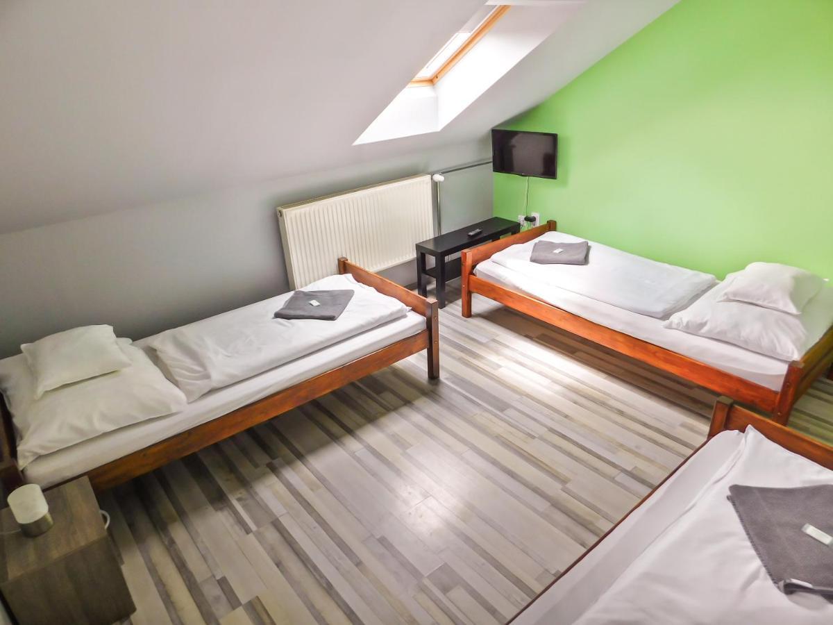 Bed and Breakfast Korona Panzio Level Экстерьер фото