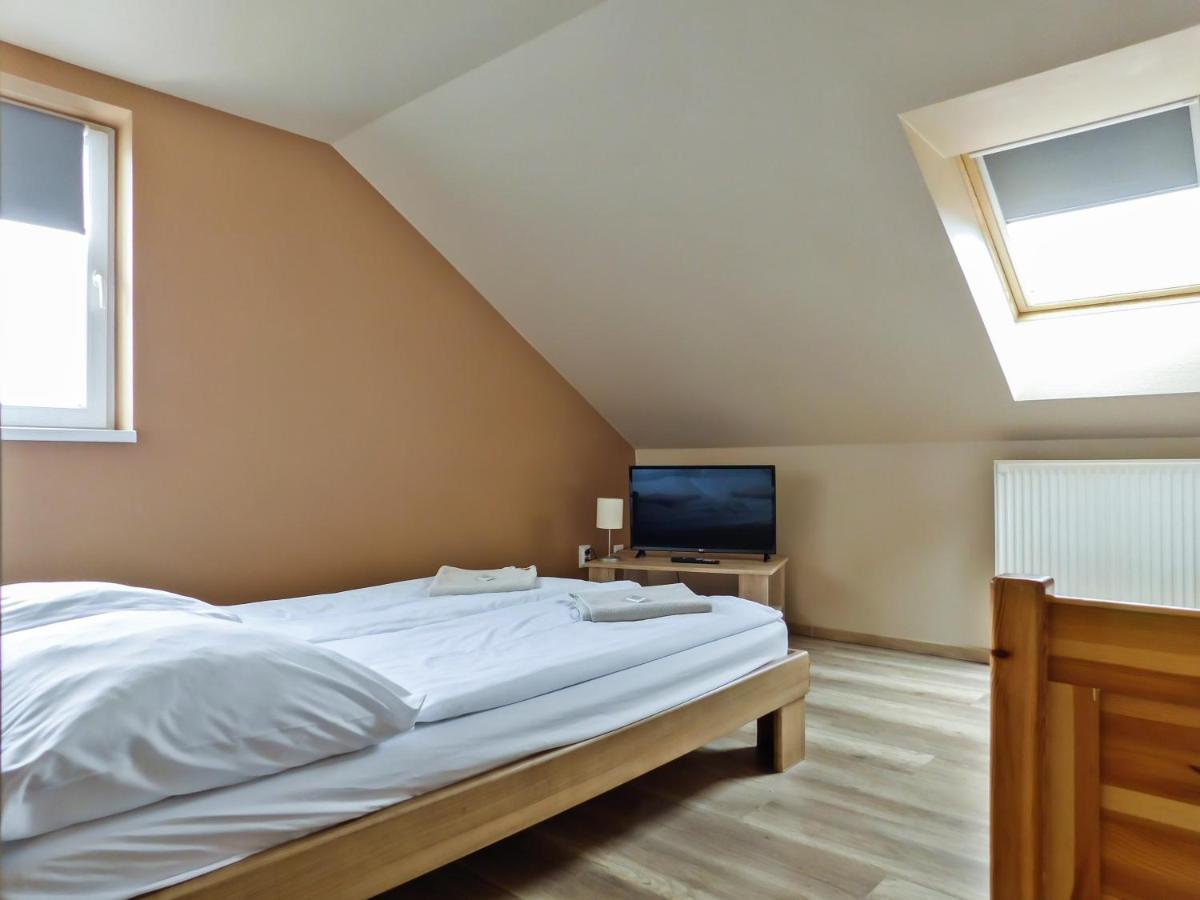 Bed and Breakfast Korona Panzio Level Экстерьер фото