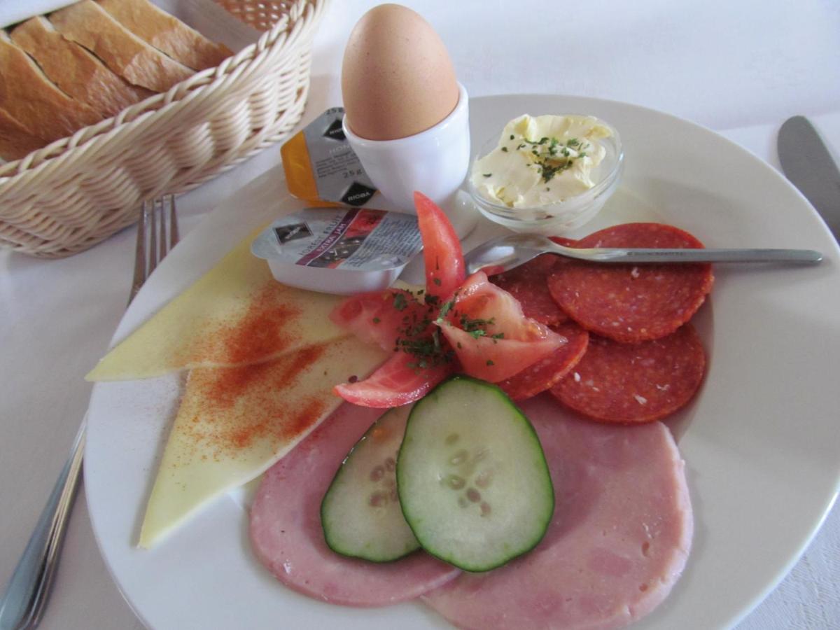 Bed and Breakfast Korona Panzio Level Экстерьер фото